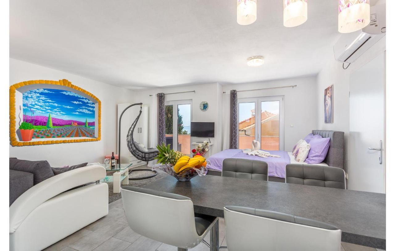 Beautiful Apartment In Stara Baska With Wifi Екстериор снимка